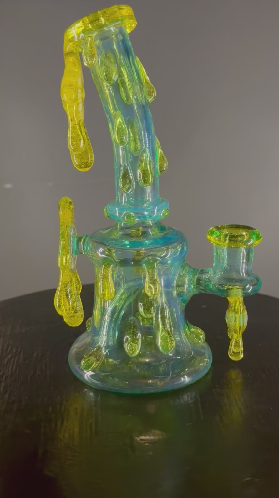 video of heady glass dab rig by Ebox glass elliot roffman glass for sale