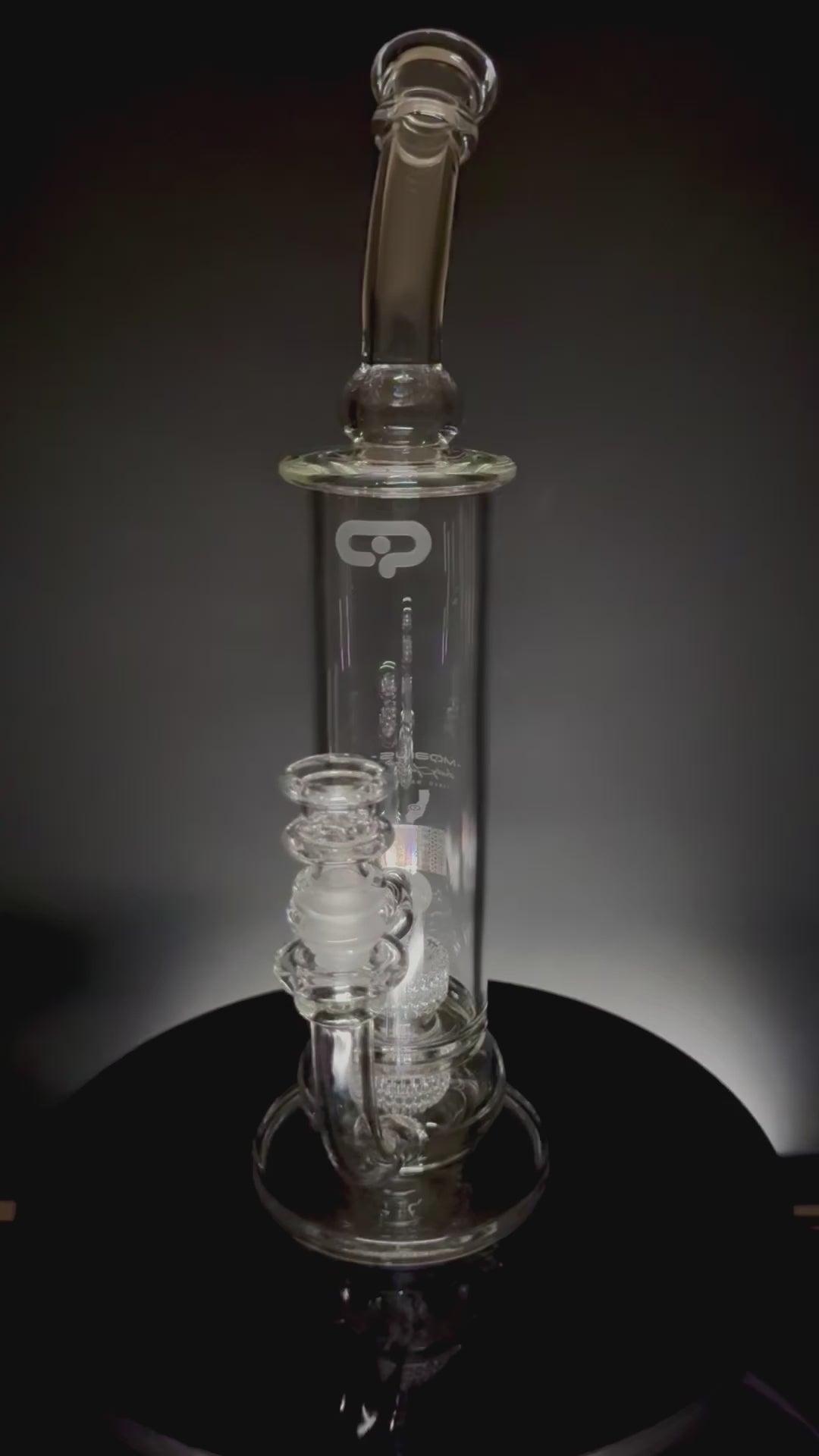 video of Mobius Glass bong 65t Stereo Matrix Perc V5