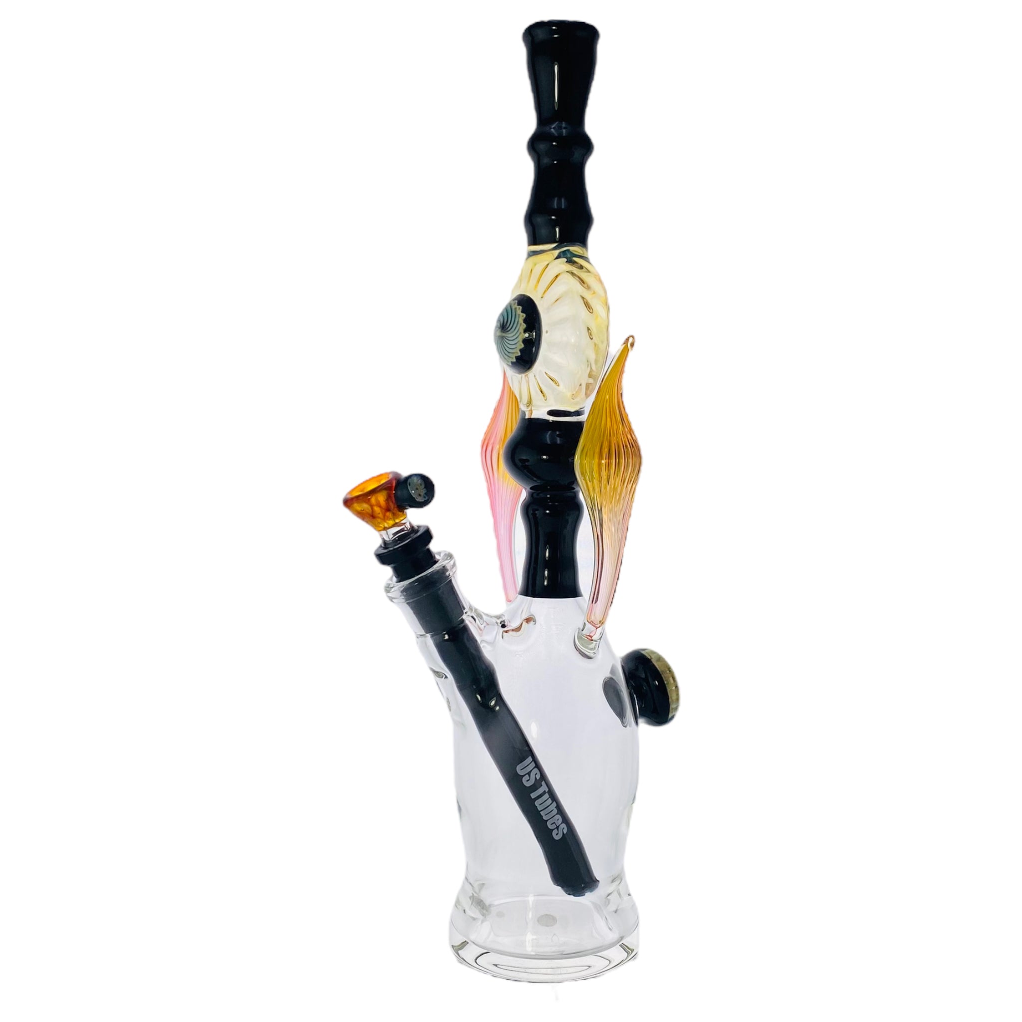 This 14-inch black and gold fume bong is a collaboration between Seth B Glass and US Tubes, combining superior craftsmanship with a stunning aesthetic. Fumed with real gold and featuring black US Tubes downstem